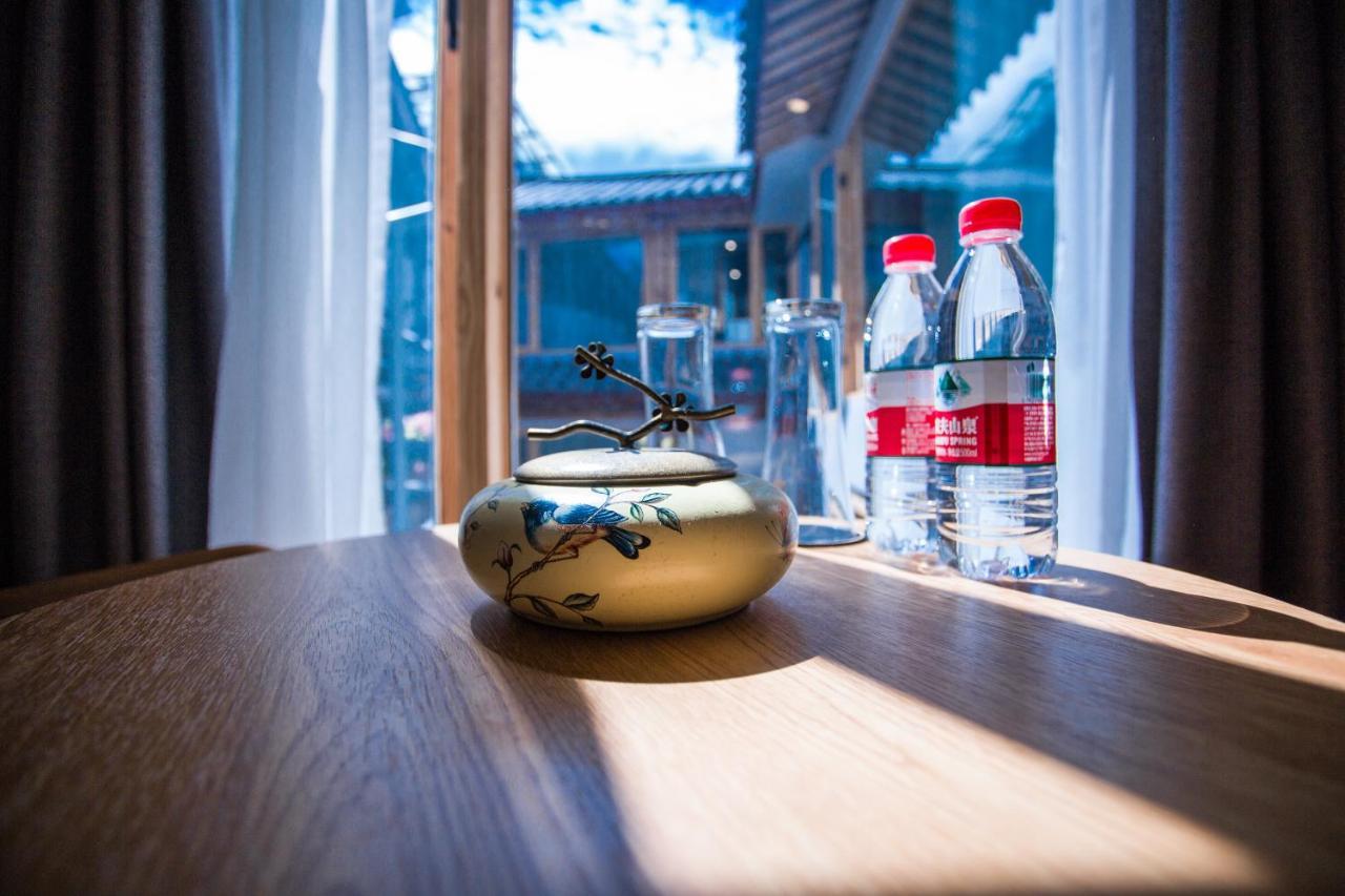Lijiang Yunqi Holiday Guesthouse ภายนอก รูปภาพ