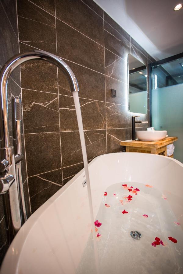 Lijiang Yunqi Holiday Guesthouse ภายนอก รูปภาพ